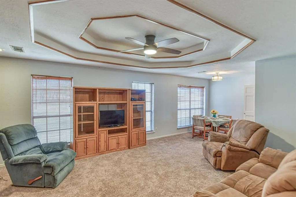 Photo 12 — 1027 Woodbrook Boulevard, Purcell, OK 73080