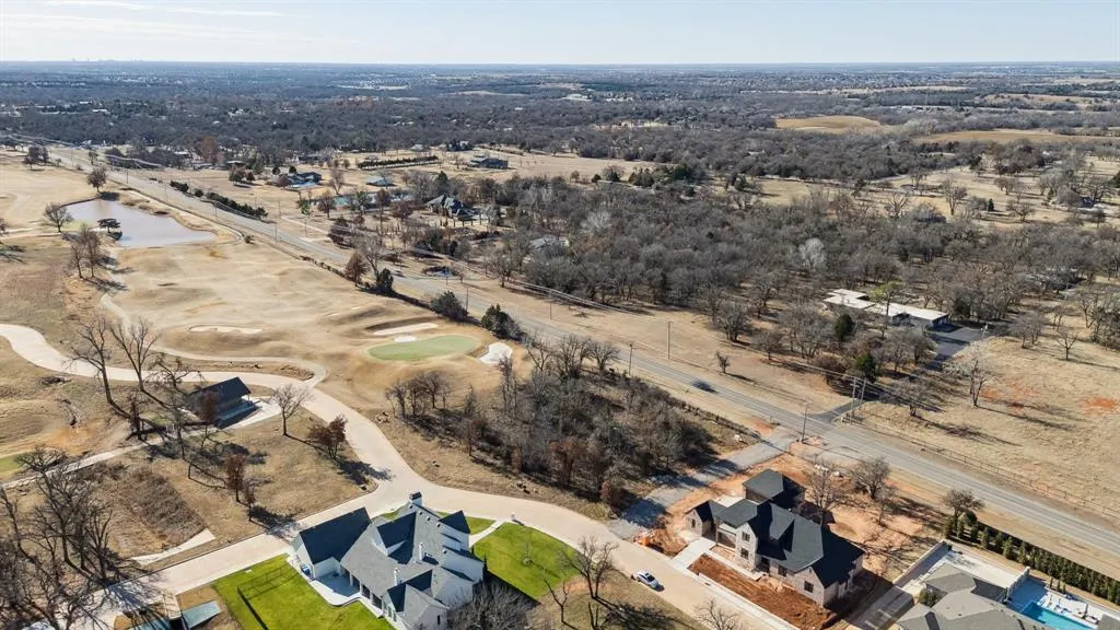 Photo 5 — 6133 Canopy Lane, Edmond, OK 73025
