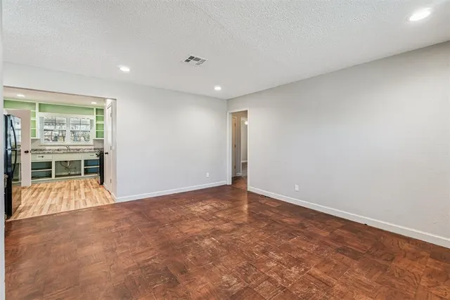 Photo 6 — 1908 N Overbrook Drive, Oklahoma City, OK 73121