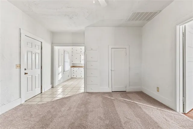 Photo 4 — 215 N 7th Street, Weatherford, OK 73096