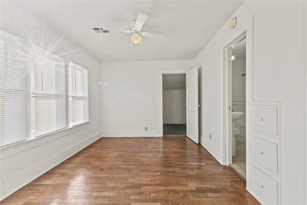 Photo 12 — 215 N 7th Street, Weatherford, OK 73096