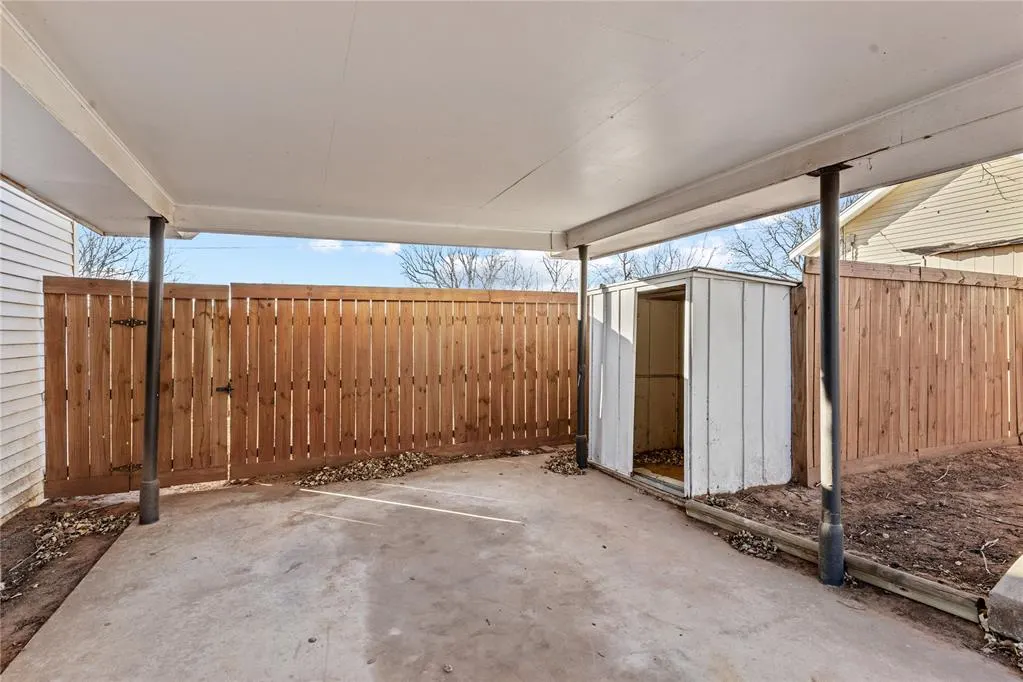 Photo 16 — 215 N 7th Street, Weatherford, OK 73096