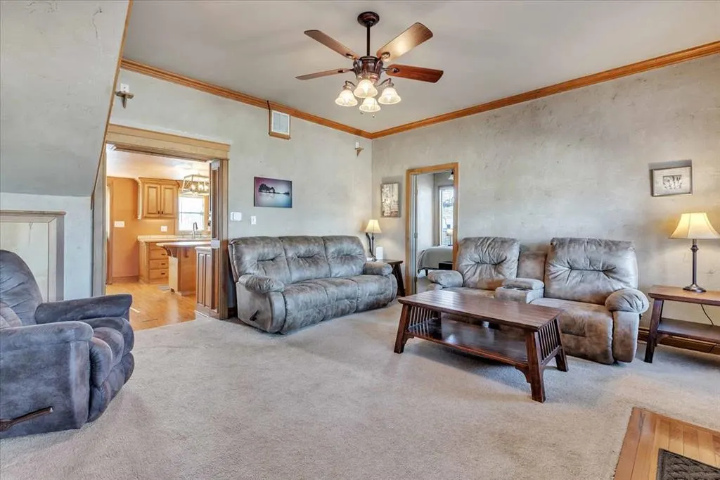 Photo 9 — 402 E Main Street, Stroud, OK 74079
