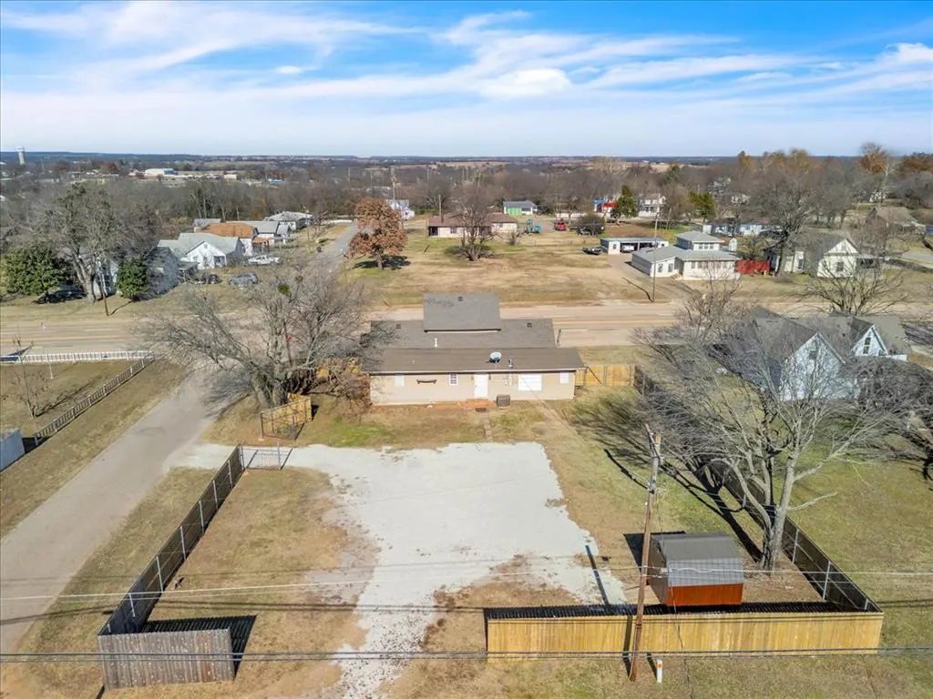 Photo 31 — 402 E Main Street, Stroud, OK 74079