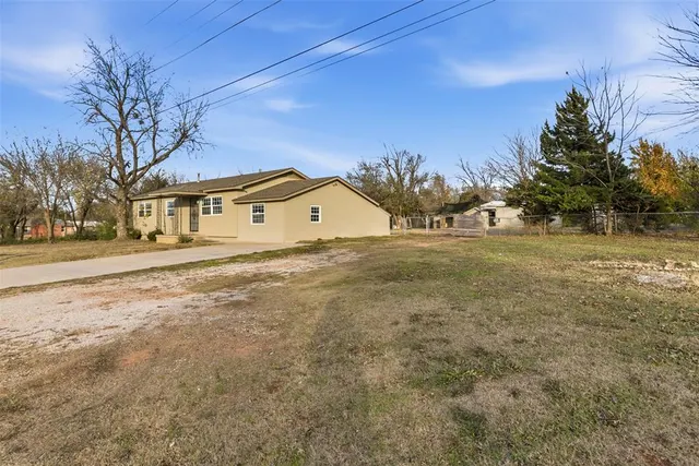 Photo 2 — 2512 Donna Lane, Spencer, OK 73084