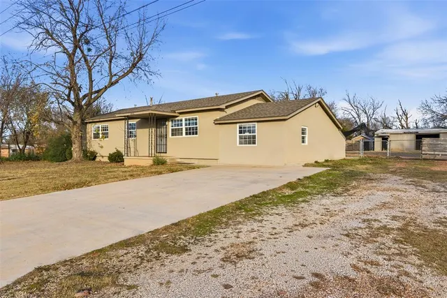 Photo 3 — 2512 Donna Lane, Spencer, OK 73084