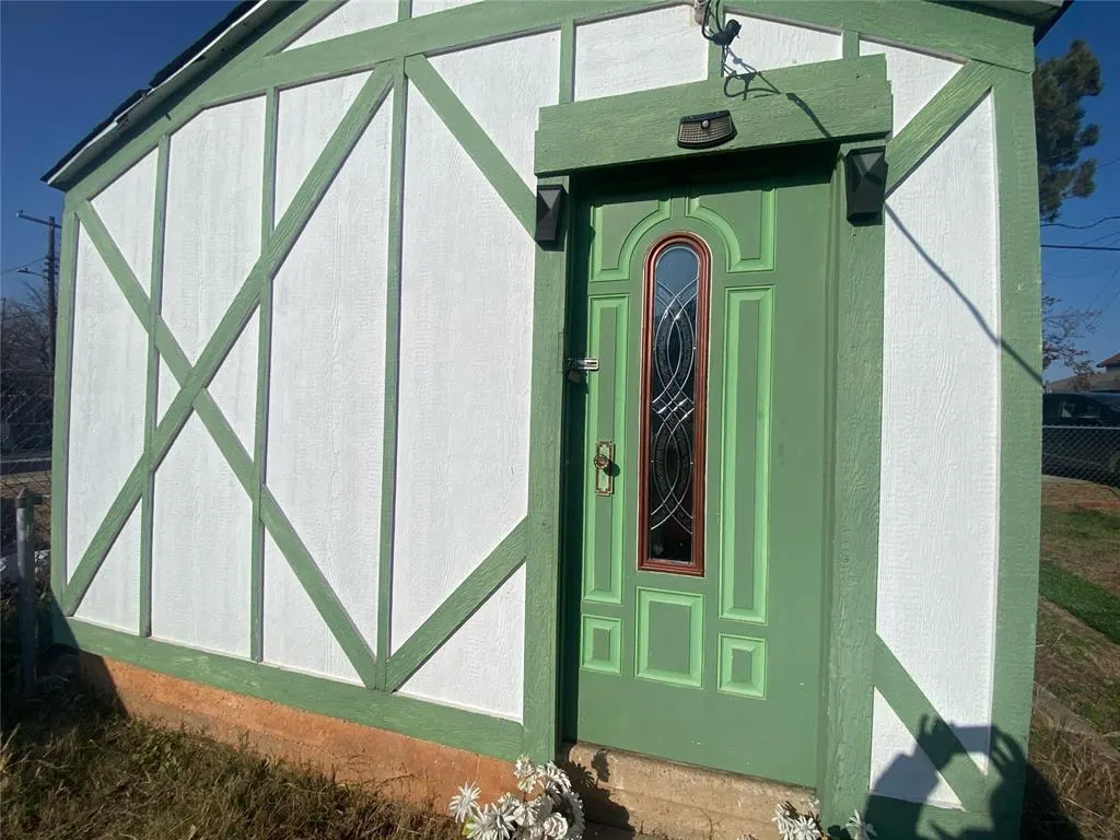 Photo 5 — 1809 NW 9th Street, Oklahoma City, OK 73106