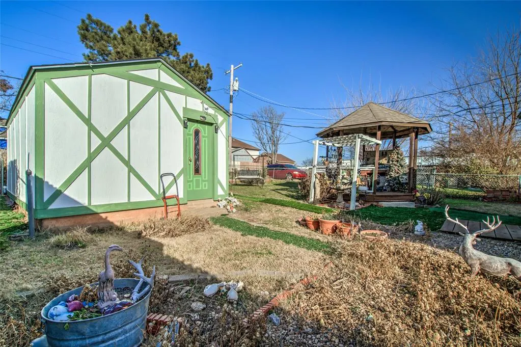 Photo 9 — 1809 NW 9th Street, Oklahoma City, OK 73106