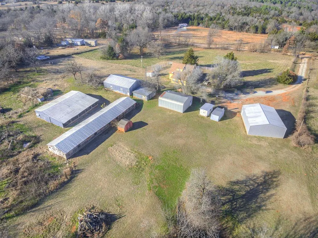 Front exterior — 332939 E 1020 Road, Harrah, OK 73045