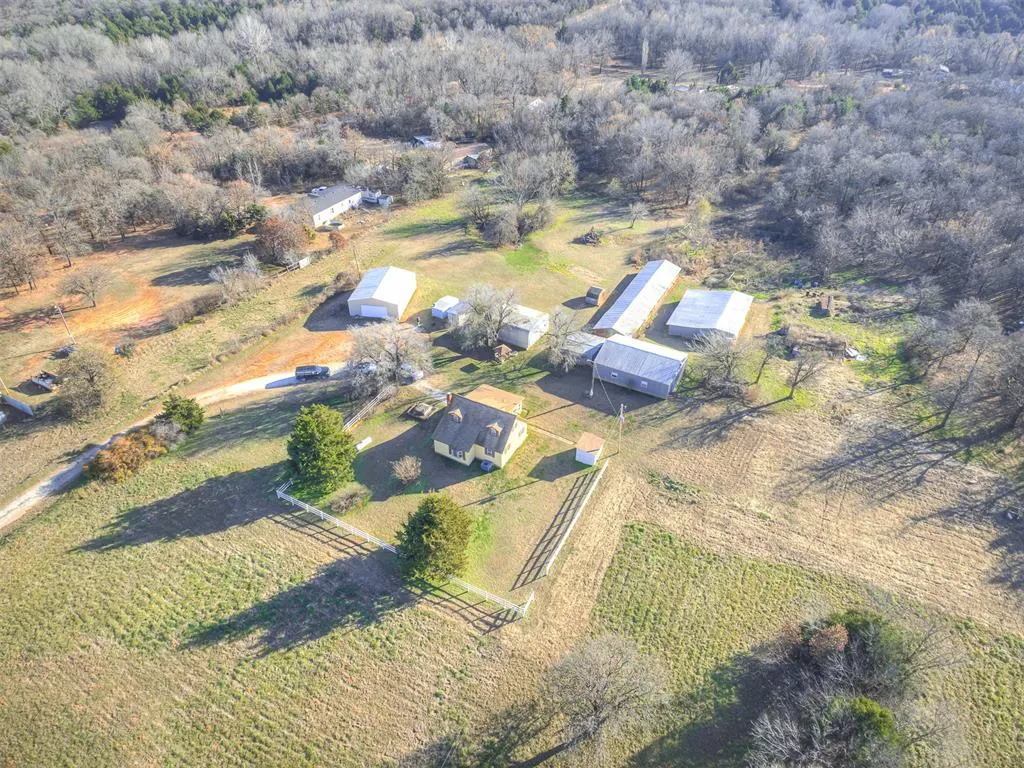 Photo 2 — 332939 E 1020 Road, Harrah, OK 73045