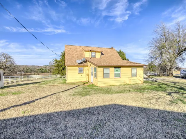 Photo 4 — 332939 E 1020 Road, Harrah, OK 73045