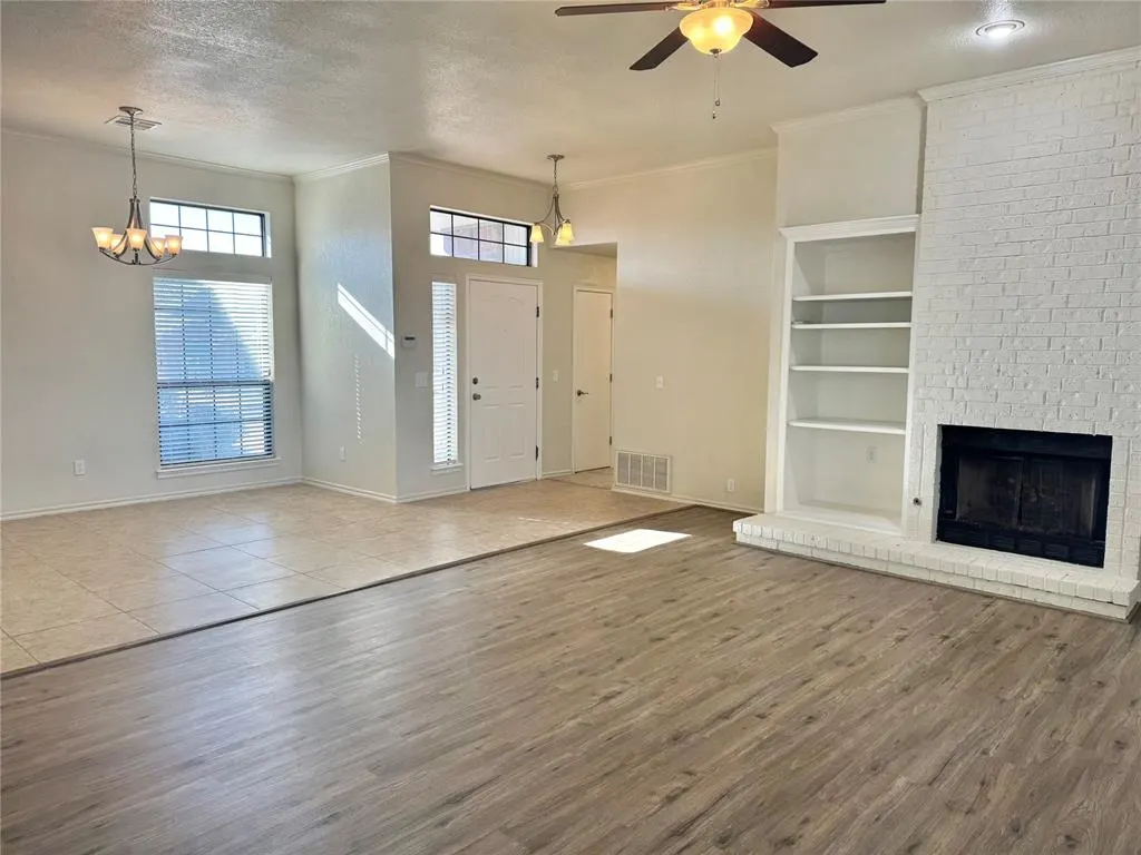 Photo 2 — 1913 Lois Lynn Lane, Edmond, OK 73003