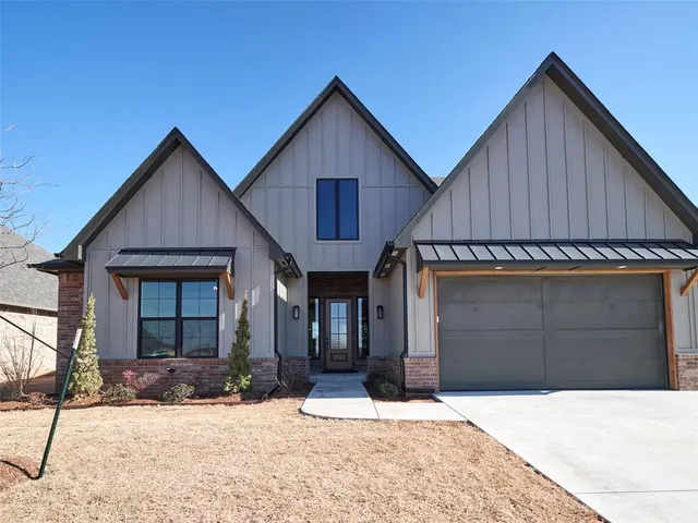 Photo 2 — 16300 Cypress Trails Drive, Oklahoma City, OK 73013