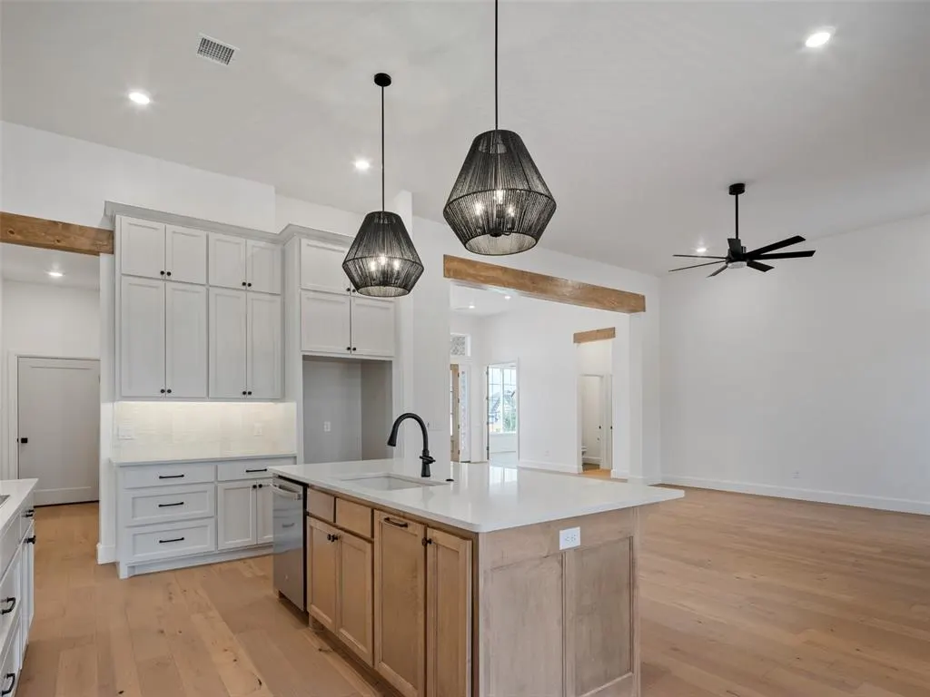 Photo 17 — 16304 Cypress Trails Drive, Oklahoma City, OK 73013