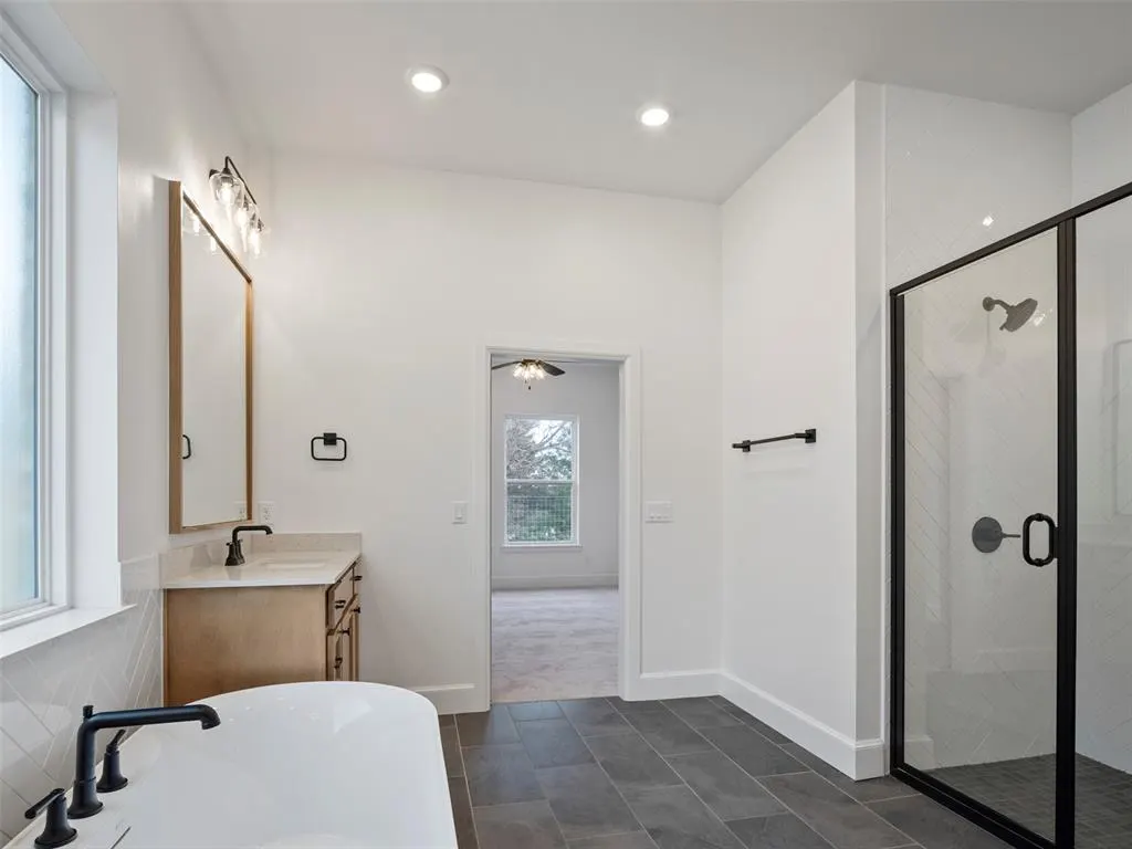 Photo 32 — 16304 Cypress Trails Drive, Oklahoma City, OK 73013