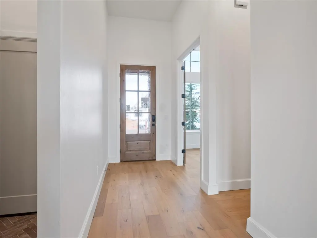Photo 3 — 7812 NW 163rd Street, Oklahoma City, OK 73013