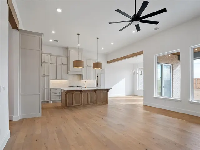 Photo 5 — 7812 NW 163rd Street, Oklahoma City, OK 73013