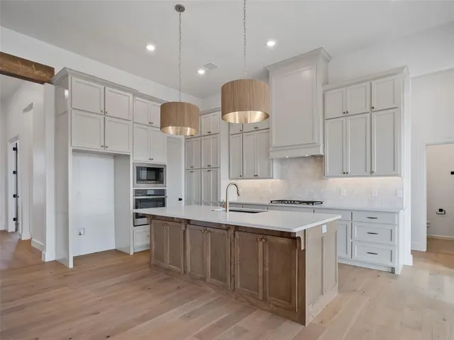 Photo 7 — 7812 NW 163rd Street, Oklahoma City, OK 73013