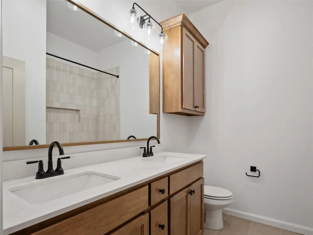 Photo 37 — 7812 NW 163rd Street, Oklahoma City, OK 73013