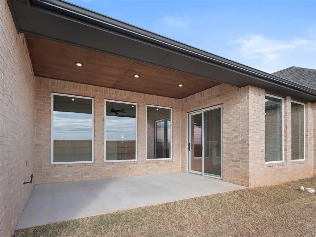 Photo 42 — 7812 NW 163rd Street, Oklahoma City, OK 73013