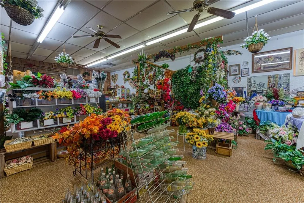 Photo 20 — 105 W Main Street, Sayre, OK 73662