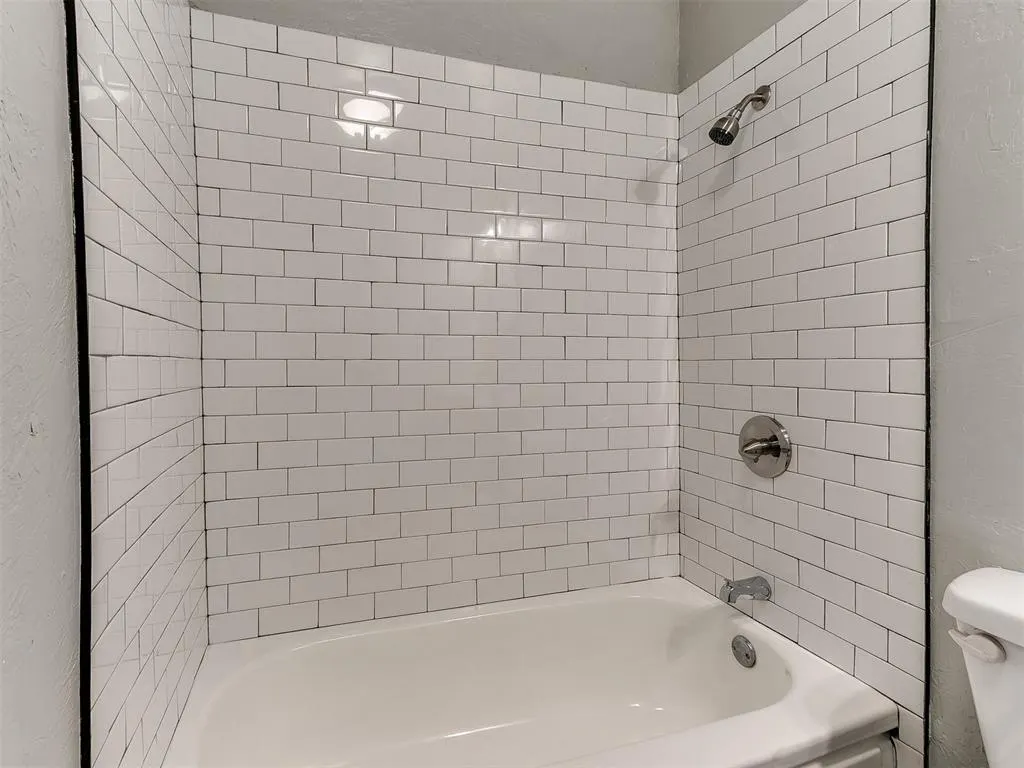 Photo 14 — 3220 NE 14th Place, Oklahoma City, OK 73117