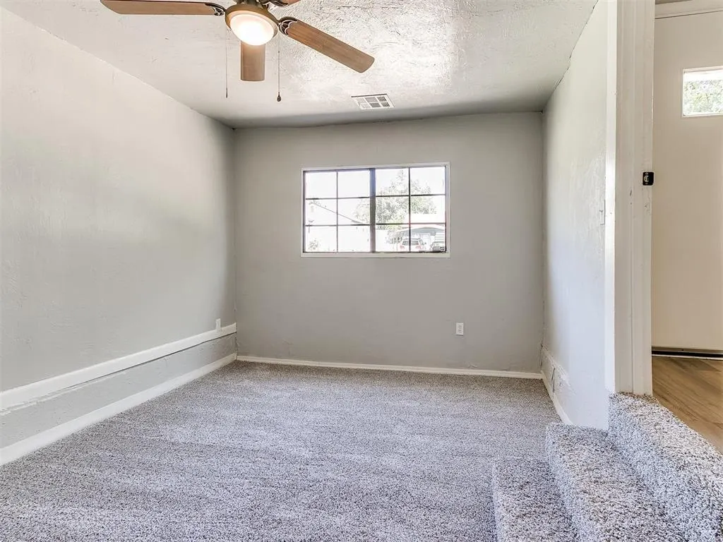 Photo 21 — 3220 NE 14th Place, Oklahoma City, OK 73117