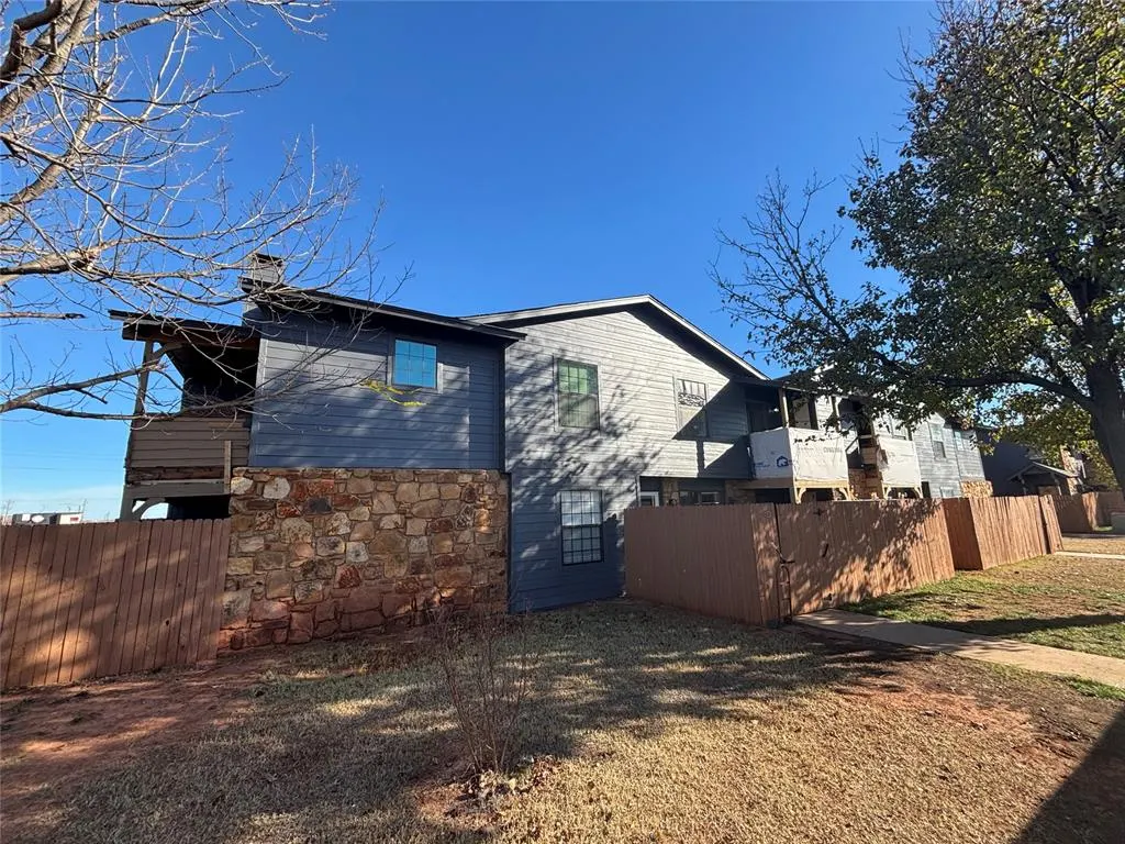Front exterior — 14417 N Pennsylvania Avenue 17B, Oklahoma City, OK 73134