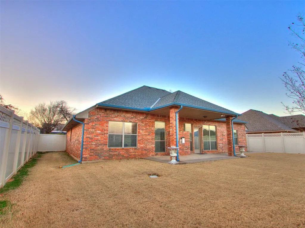 Photo 32 — 604 N Timber Road, Midwest City, OK 73130
