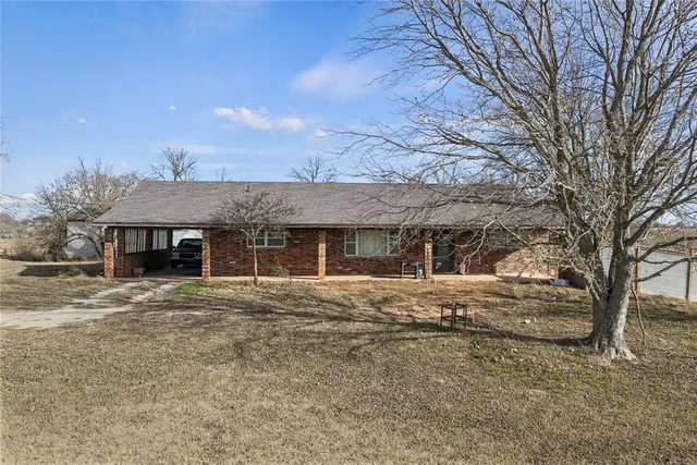 Photo 2 — 24150 Highway 24, Maysville, OK 73057