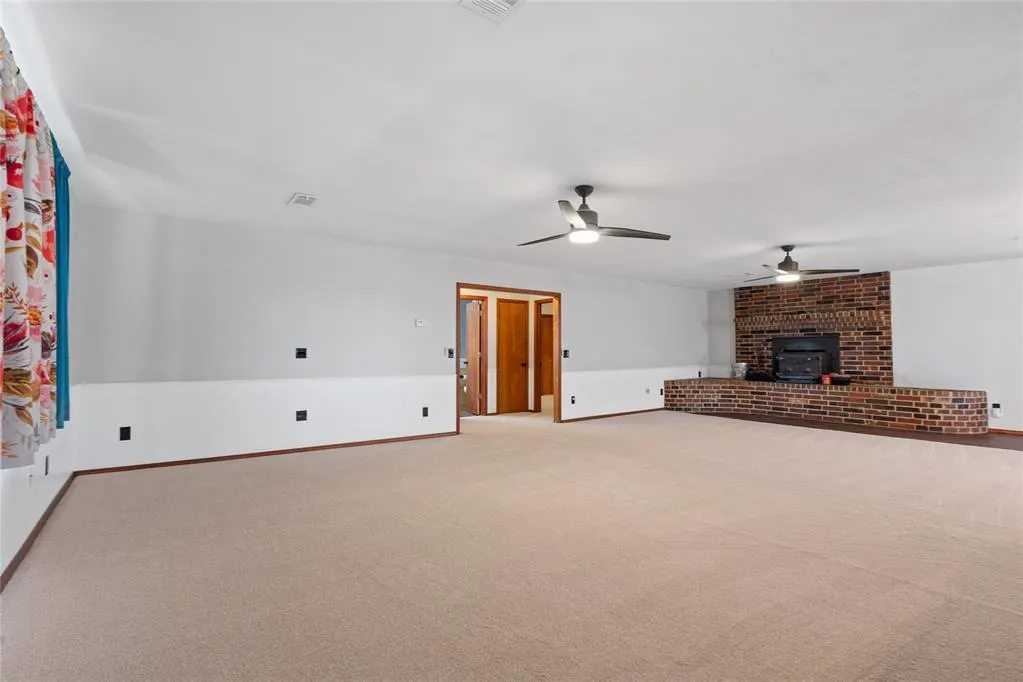 Photo 3 — 24150 Highway 24, Maysville, OK 73057