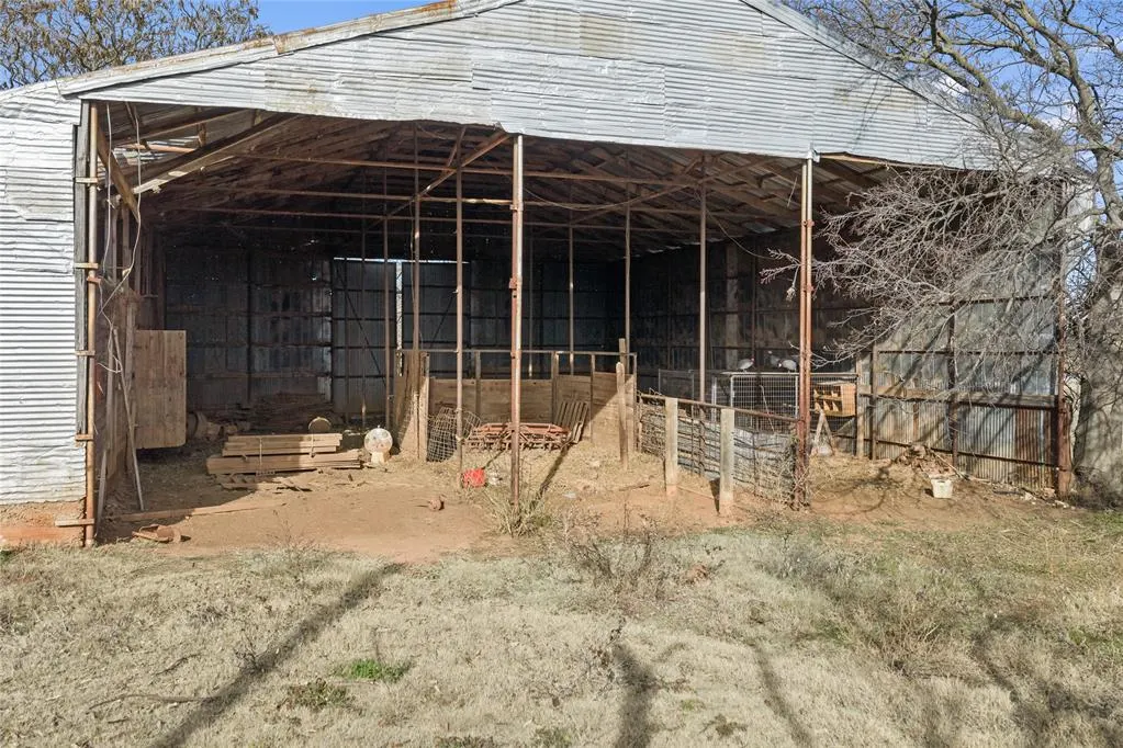 Photo 36 — 24150 Highway 24, Maysville, OK 73057