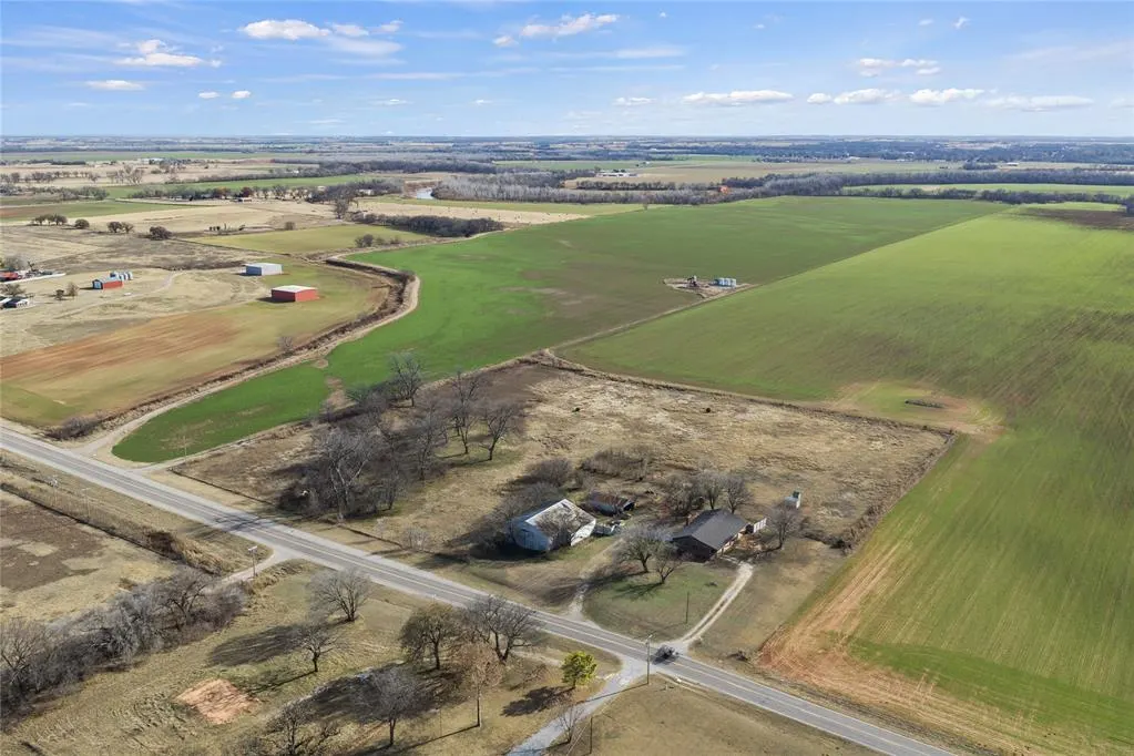 Photo 41 — 24150 Highway 24, Maysville, OK 73057