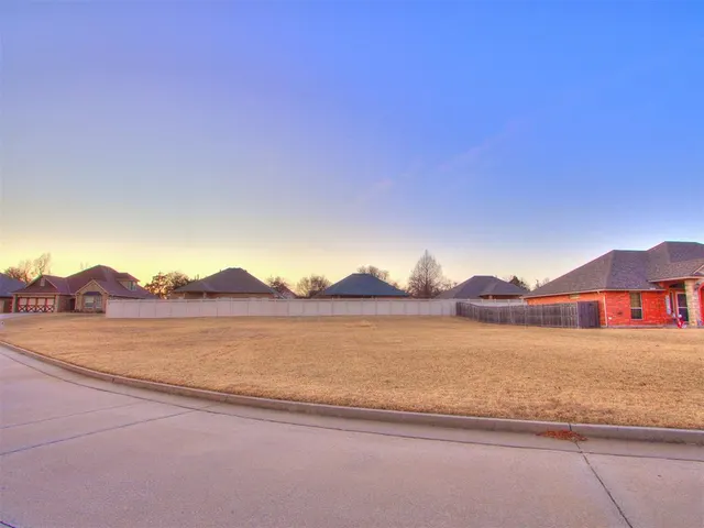 Photo 7 — Slim Road, Midwest City, OK 73130