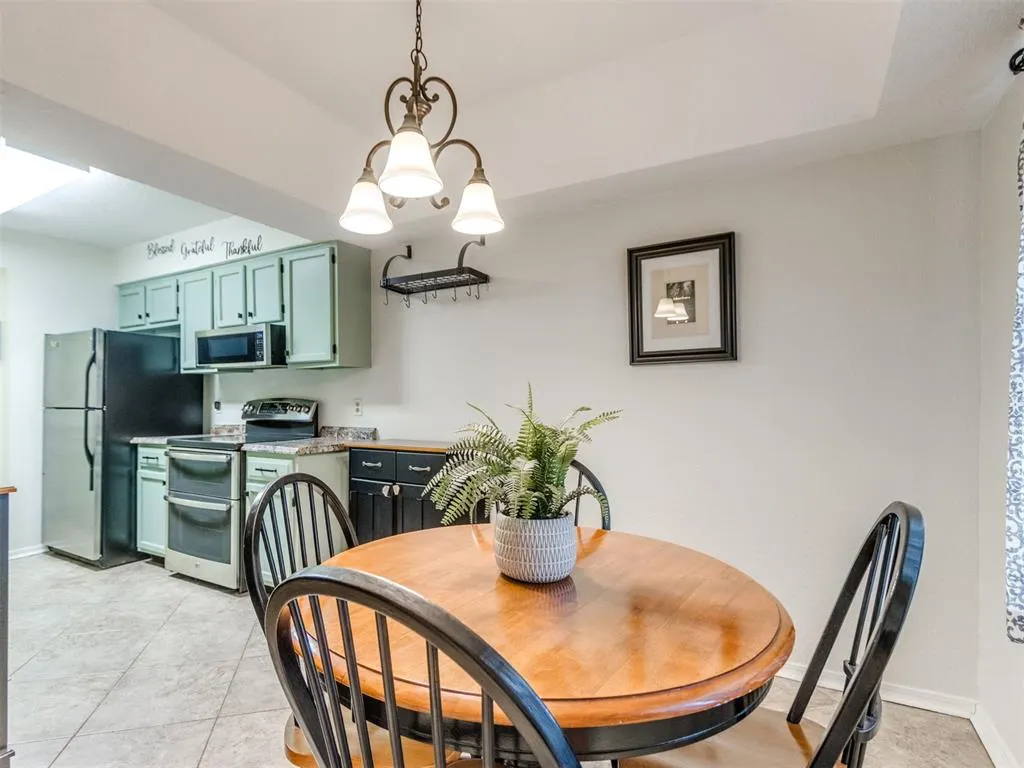 Photo 18 — 11401 Springhollow Road 104, Oklahoma City, OK 73120