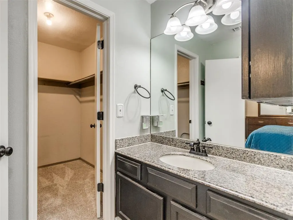 Photo 42 — 11401 Springhollow Road 104, Oklahoma City, OK 73120