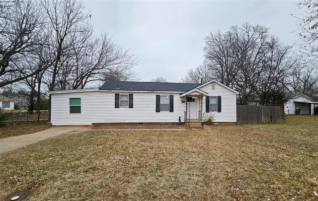 Photo 2 — 4509 SE 26th Street, Del City, OK 73115