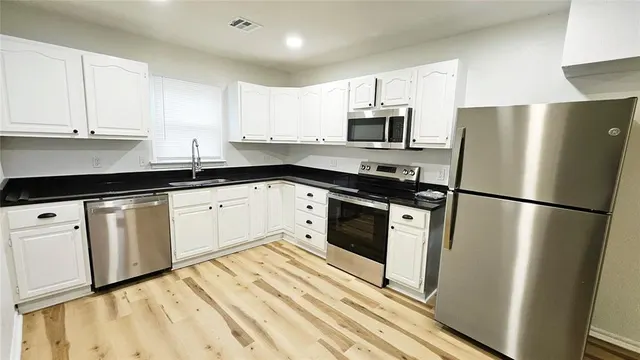 Photo 7 — 4509 SE 26th Street, Del City, OK 73115