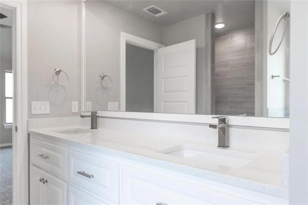 Photo 12 — 8301 Hazelwood Way, Edmond, OK 73034