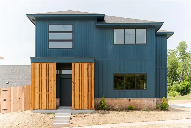 Front exterior — 1005 N Kelham Avenue, Oklahoma City, OK 73117