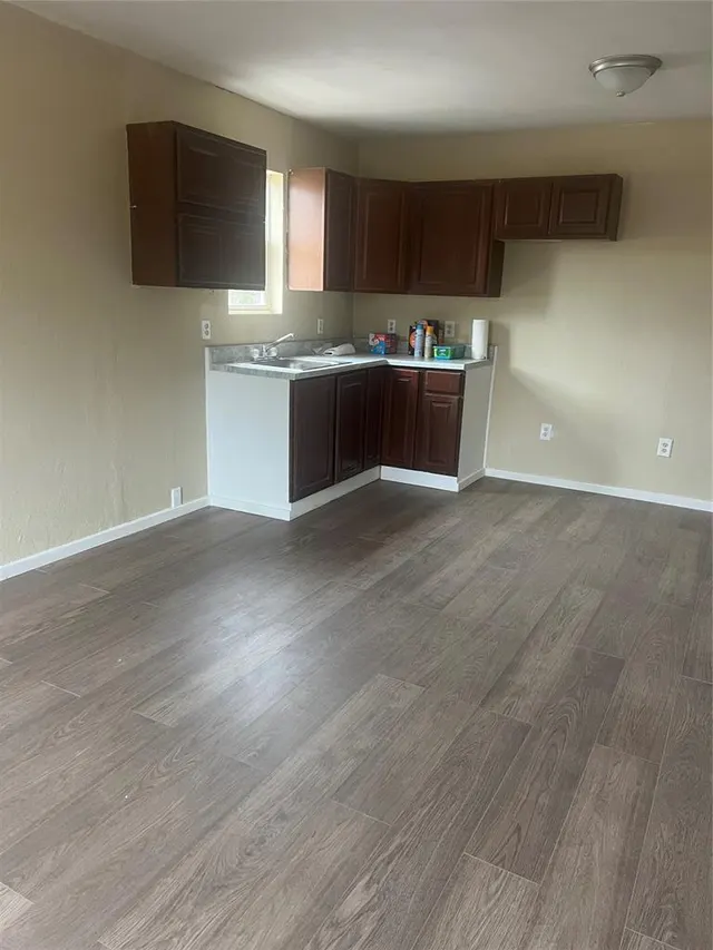 Photo 2 — 10 S Posey Street, Wewoka, OK 74884