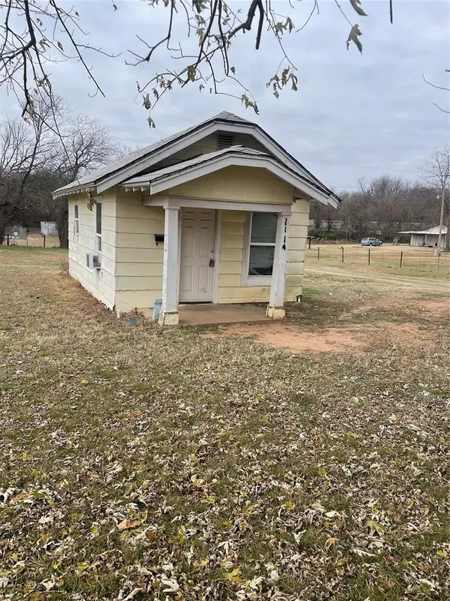 Front exterior — 1114 N Minnesota Avenue, Shawnee, OK 74801