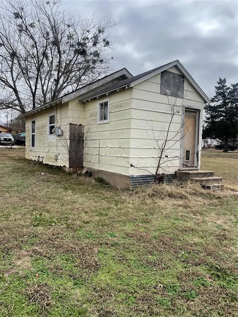 Photo 4 — 1114 N Minnesota Avenue, Shawnee, OK 74801