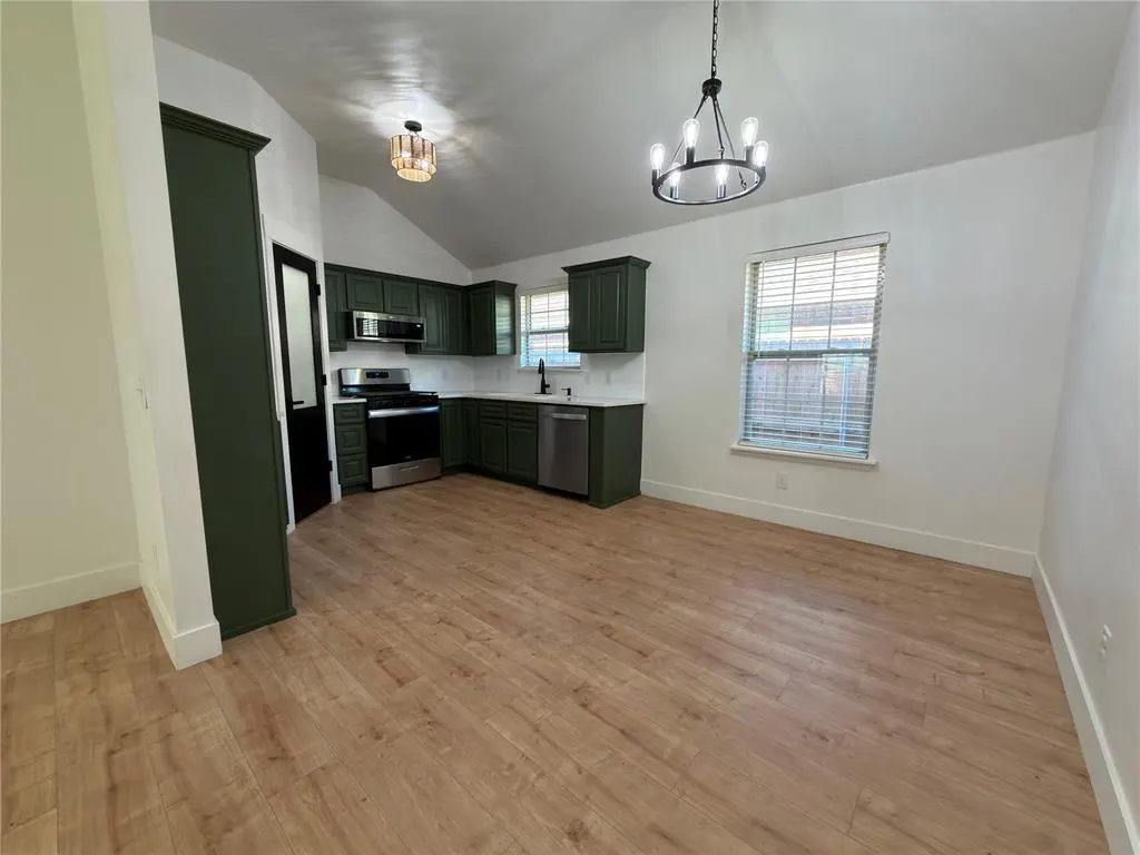 Photo 4 — 5705 Marblewood Drive, Oklahoma City, OK 73179