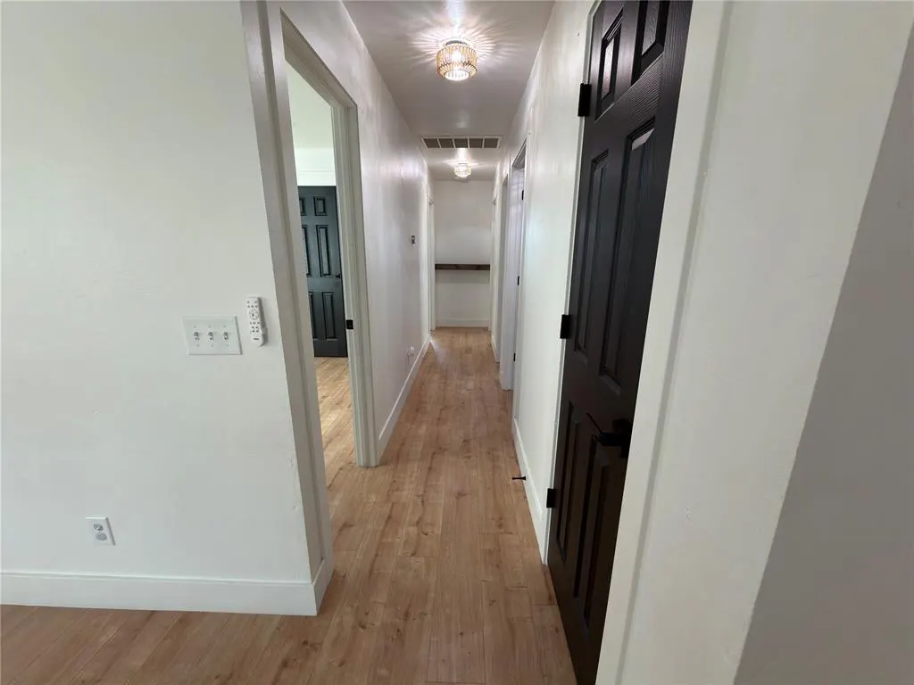 Photo 8 — 5705 Marblewood Drive, Oklahoma City, OK 73179