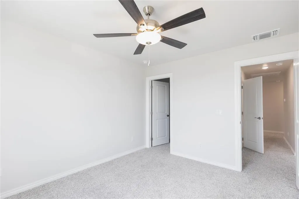 Photo 18 — 8701 Ryker Road, Yukon, OK 73099