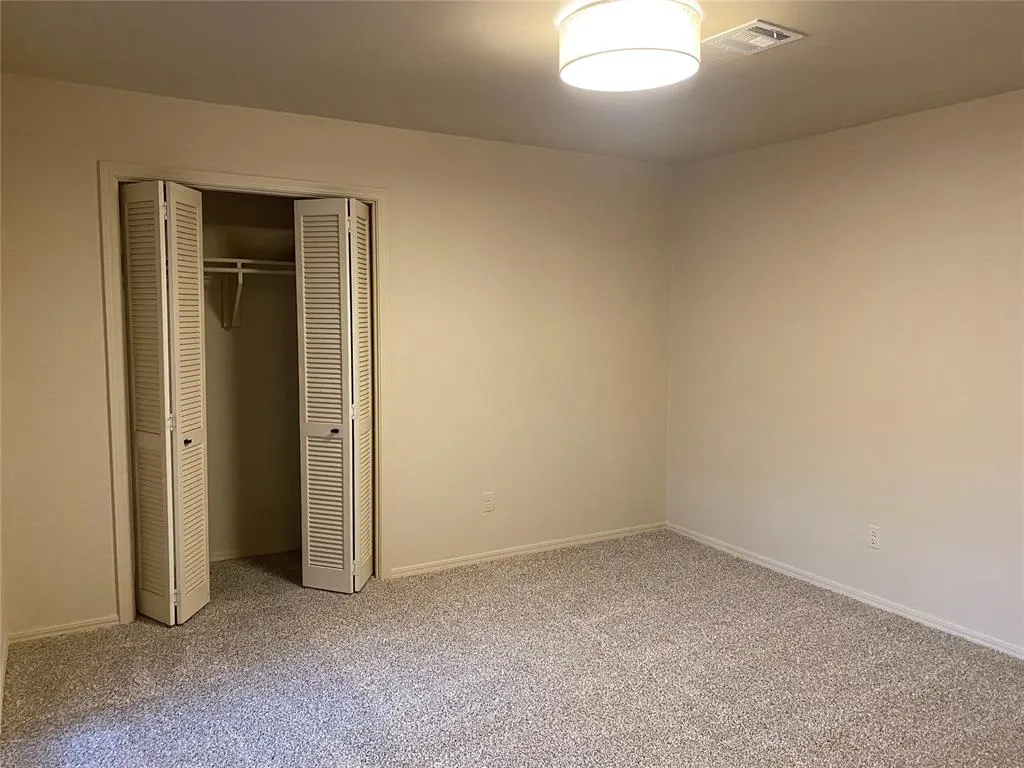 Photo 34 — 10124 Hefner Village Terrace, Oklahoma City, OK 73162