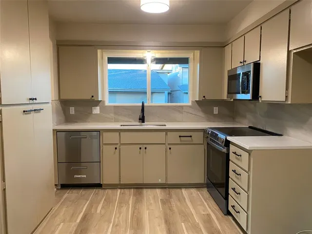 Photo 5 — 10124 Hefner Village Terrace, Oklahoma City, OK 73162