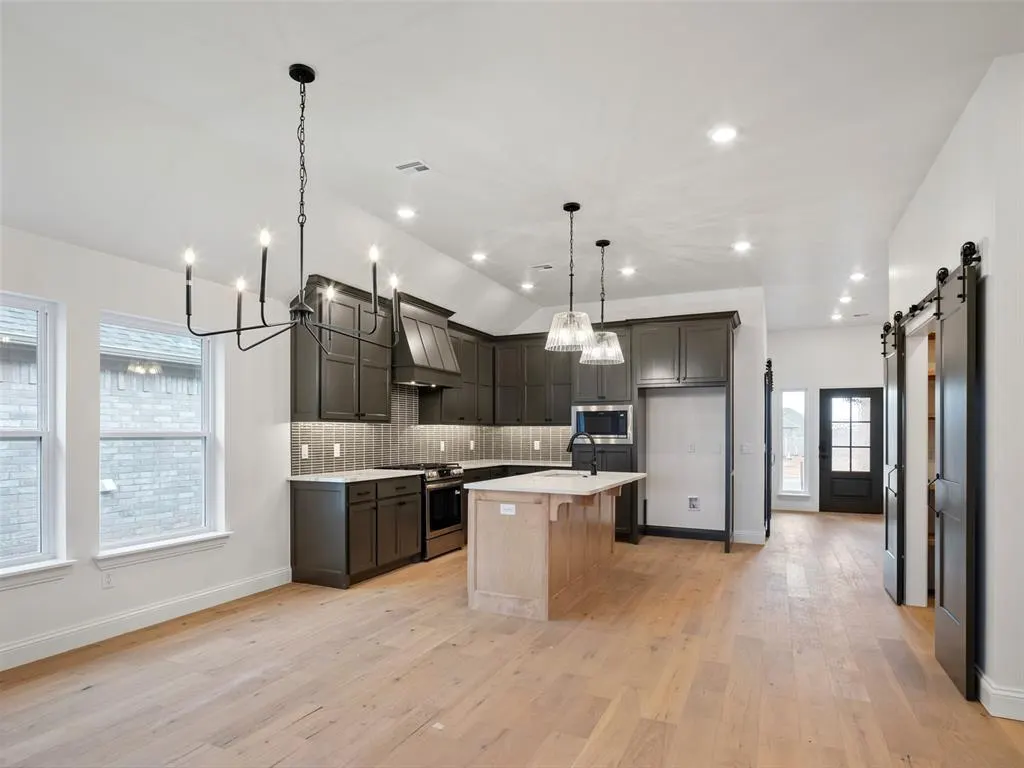 Photo 6 — 16313 Blackberry Farm Road, Oklahoma City, OK 73013
