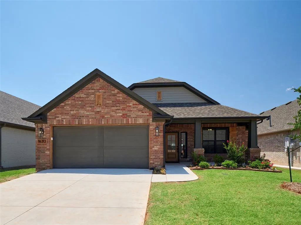 Photo 2 — 16313 Blackberry Farm Road, Oklahoma City, OK 73013